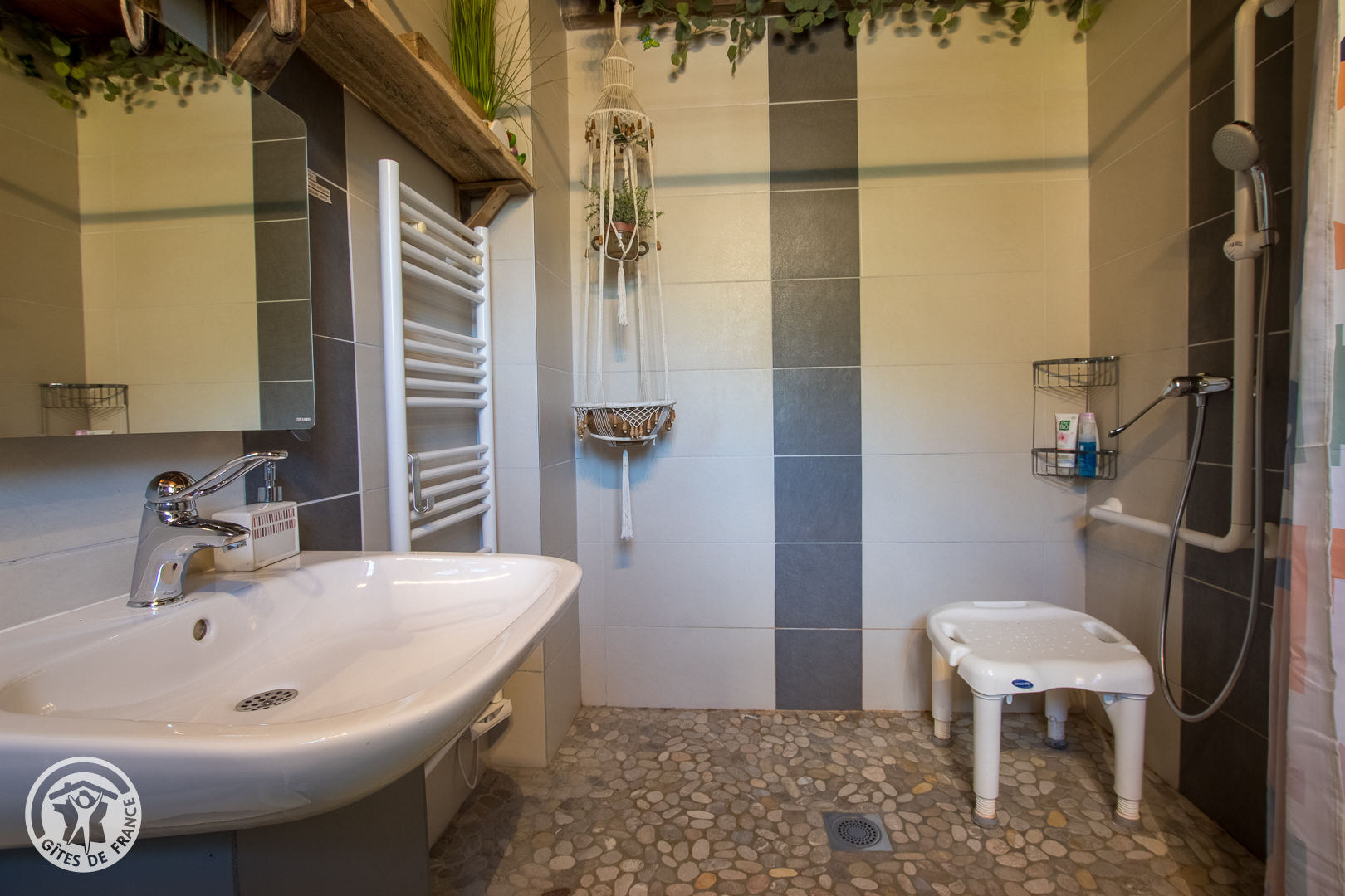 Salle de bain PMR Originel 01